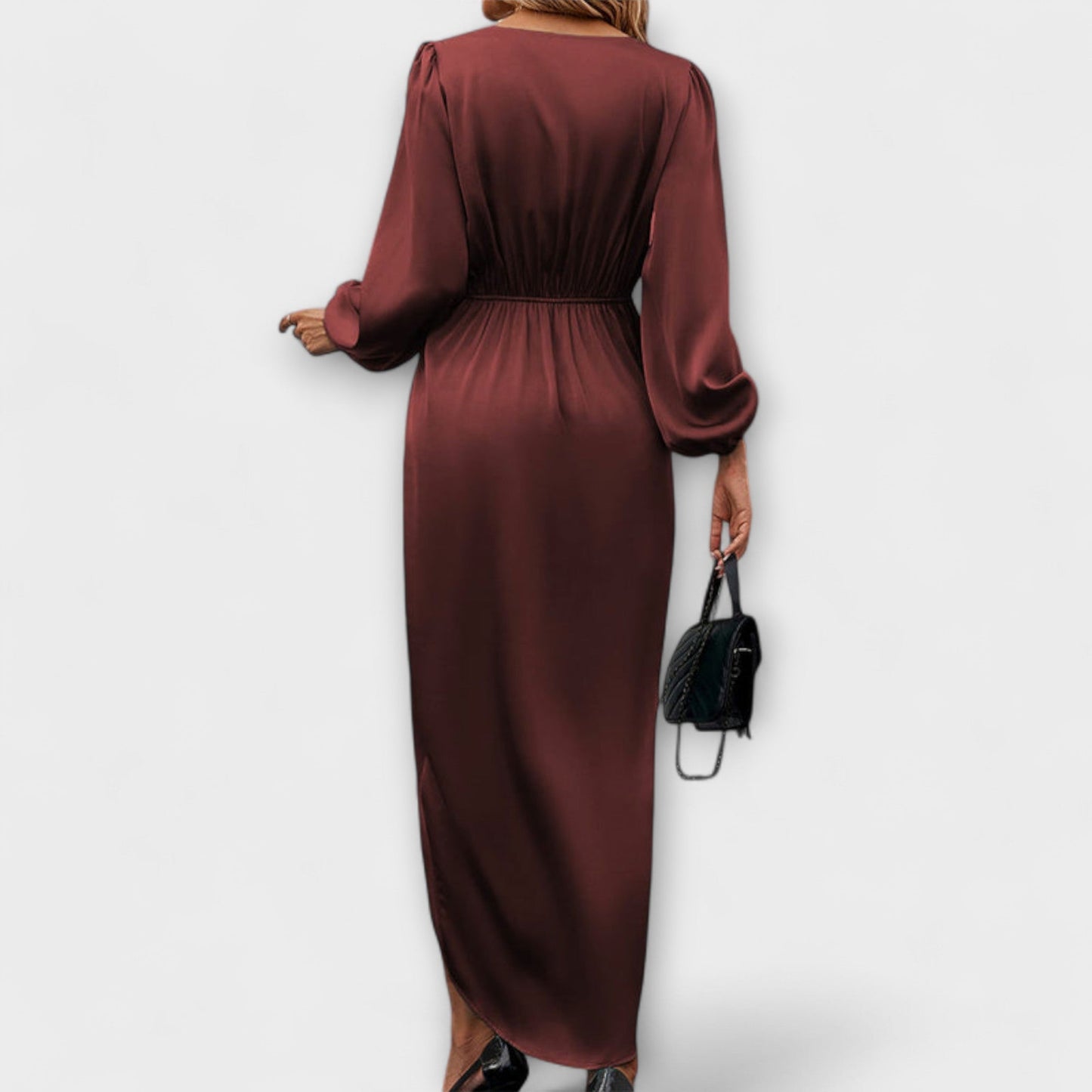 Nora - Fluide Schokoladen-Wickelkleid