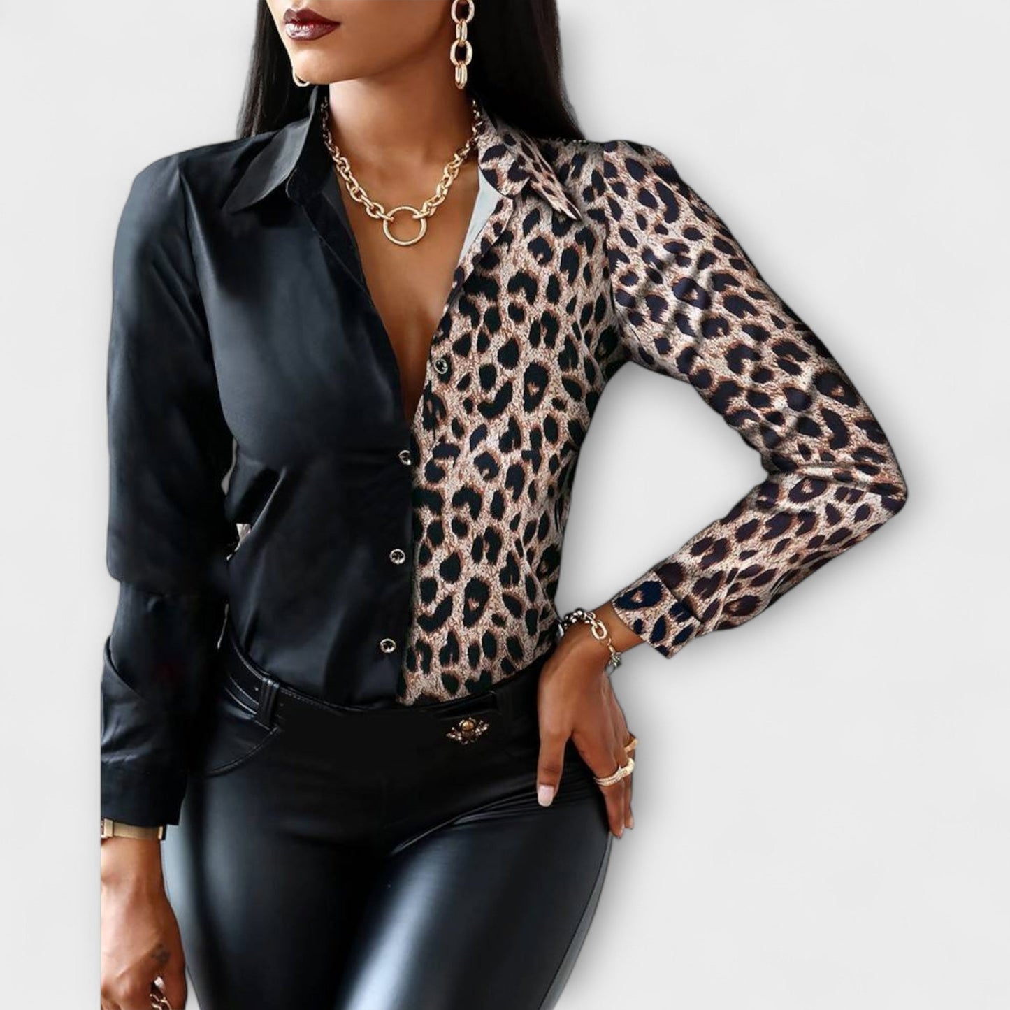 Helena - Schlichte und stilvolle Leo-Bluse