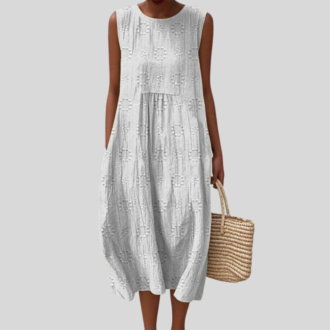 Fliessendes und bequemes Kleid