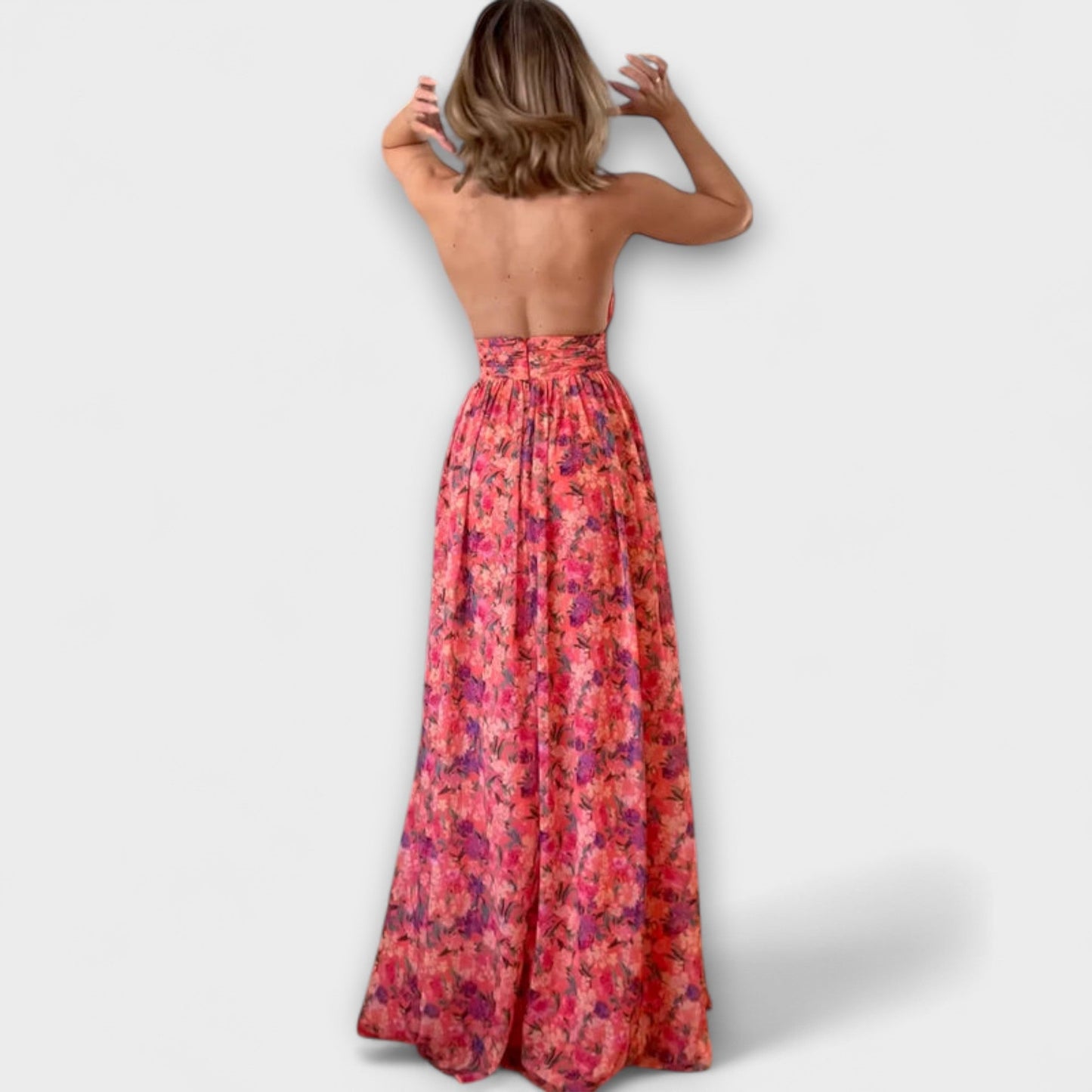 Nortrud - Rückenfreies Maxikleid mit floralem Muster