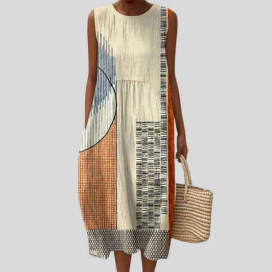 Fliessendes und bequemes Kleid