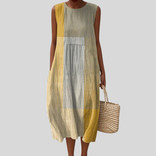 Fliessendes und bequemes Kleid