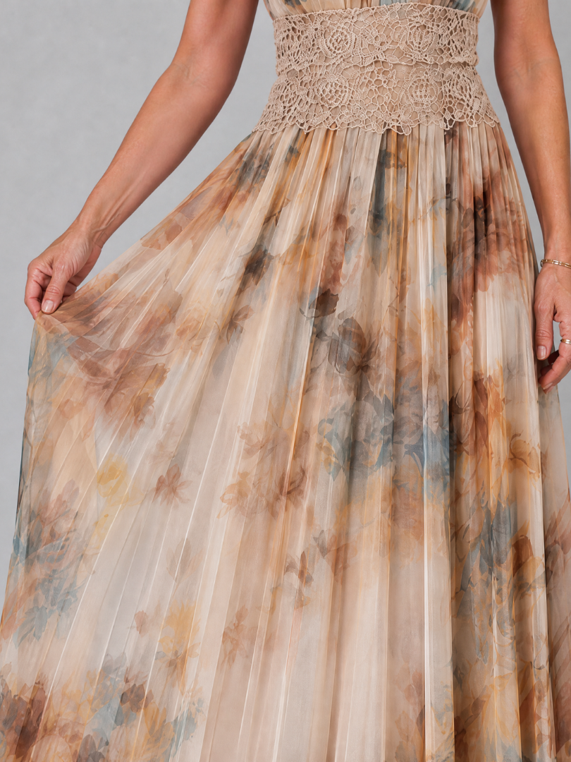 Elavenue | Maxikleid mit Neckholder und Spitzen-Taille