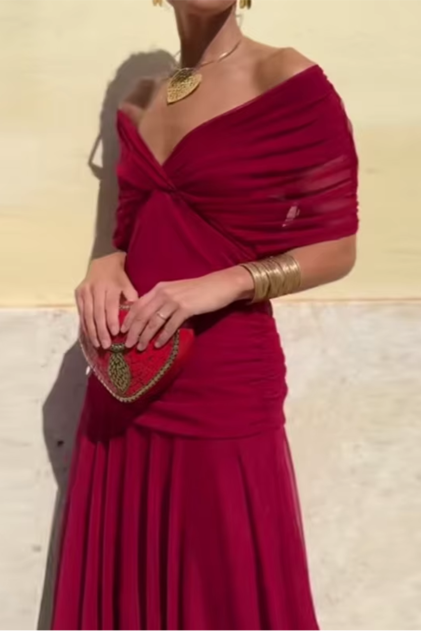 Luisa | Elegantes langes Partykleid mit V-Ausschnitt