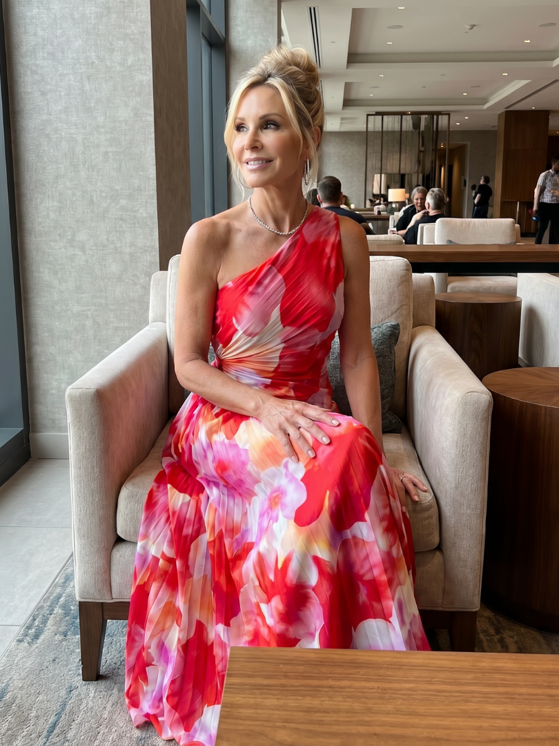 Taya | Midi-Kleid mit einseitigem, plissiertem Oberteil