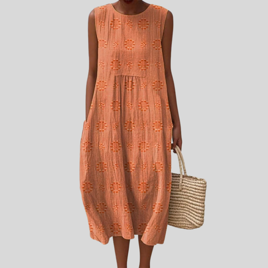 Fliessendes und bequemes Kleid