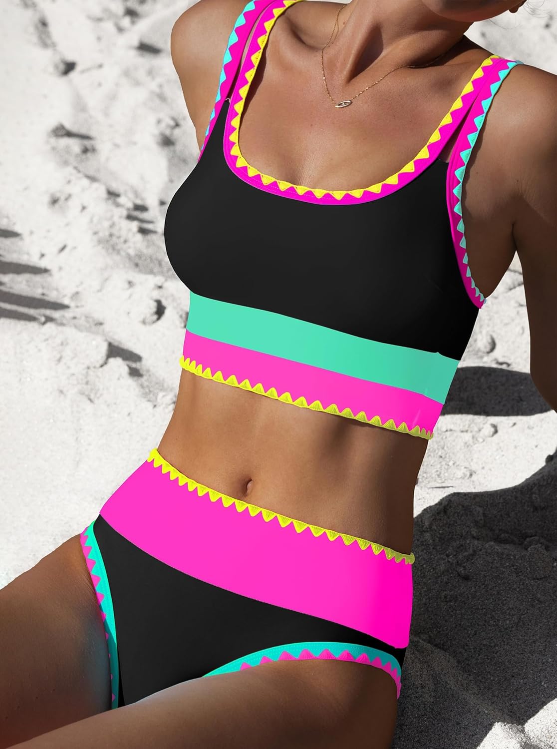 Lucy | Bauchfrei Bikini mit Sofort-Effekt