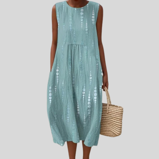 Fliessendes und bequemes Kleid