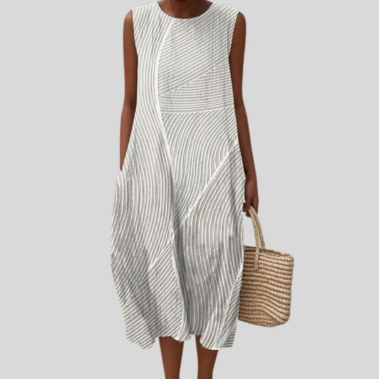 Fliessendes und bequemes Kleid