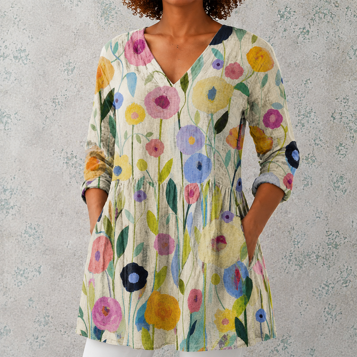 Louise | Lange Bluse aus Leinen mit handgemaltem Blumenmuster auf Stängeln