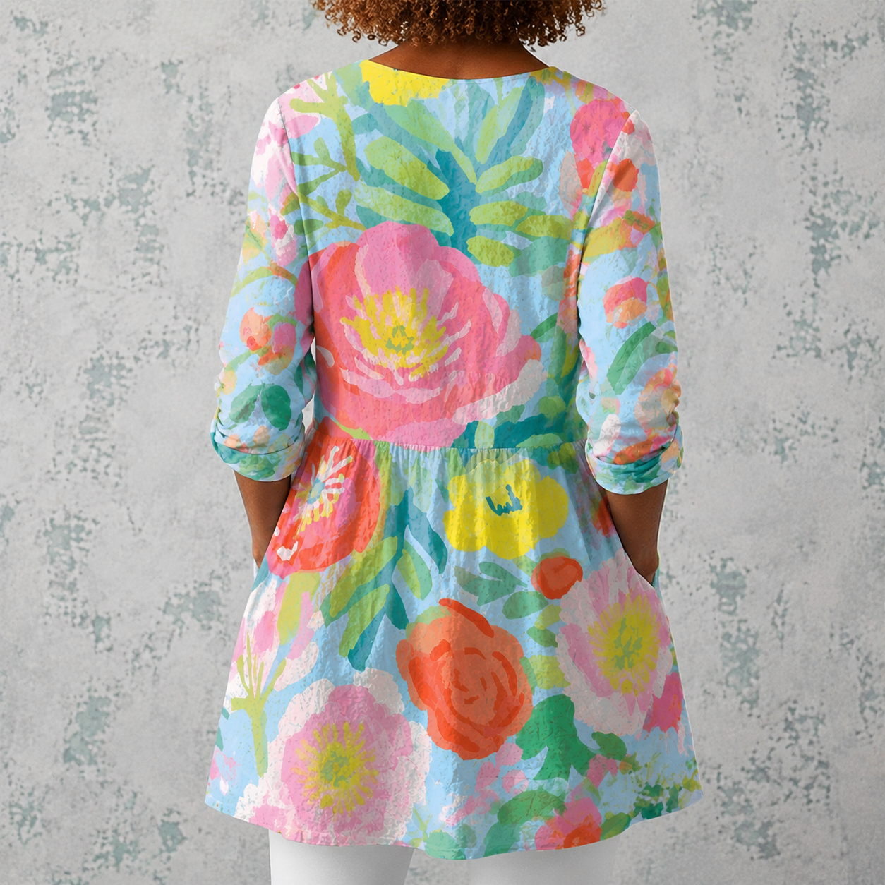 Hélène | Lange Bluse aus Leinen mit großen gemalten Blumen