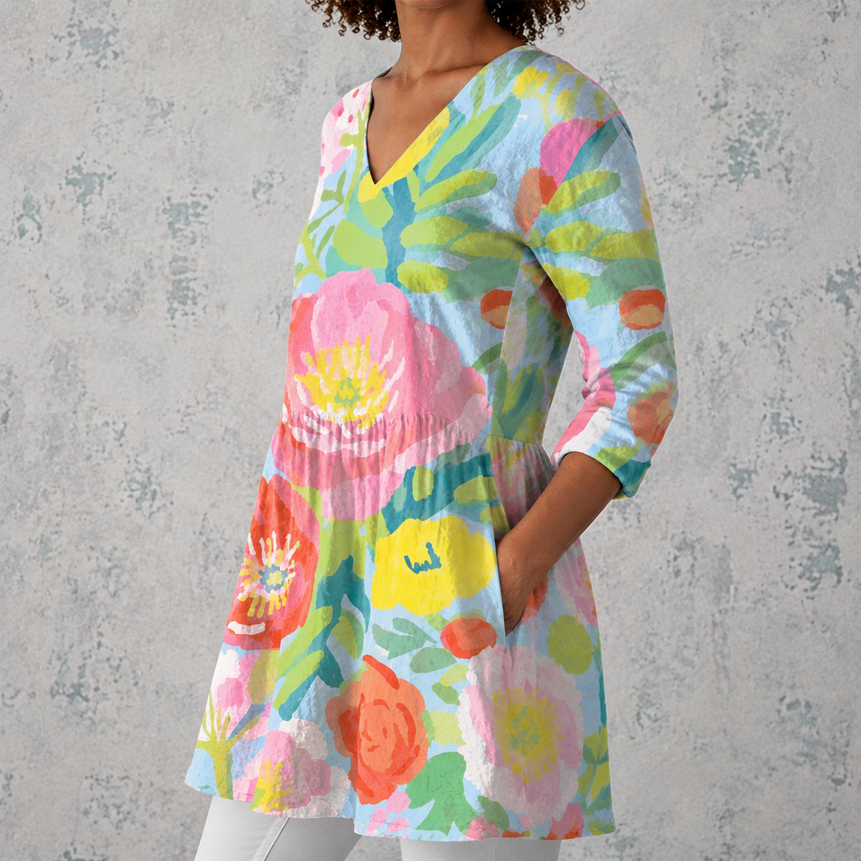 Hélène | Lange Bluse aus Leinen mit großen gemalten Blumen