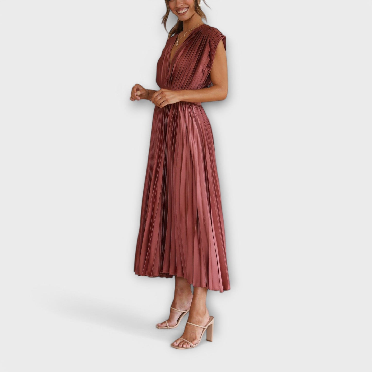 Maria - Stilvolles Faltenkleid