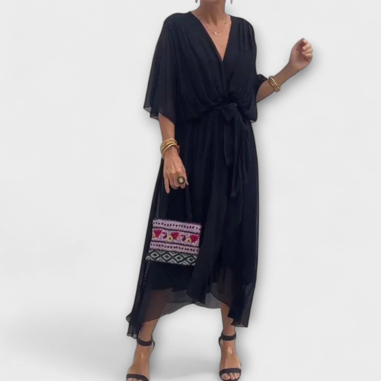 Amoura - Chiffonkleid mit V-Ausschnitt