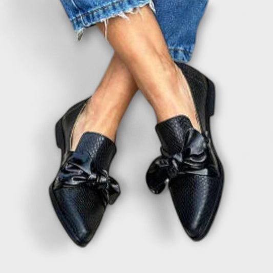 Zinnia – Loafer mit Schlangenledermuster und Schleifendetail